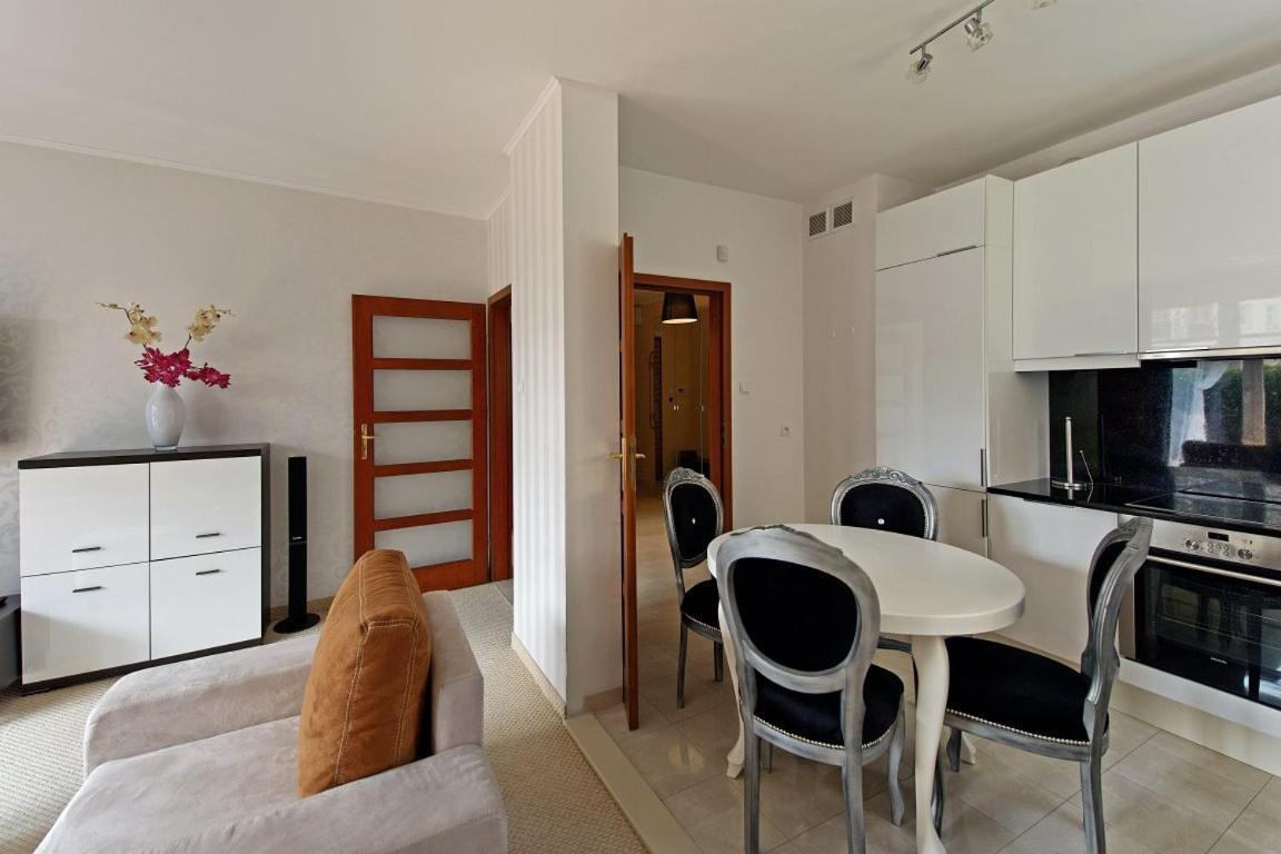 Glamour Apartment